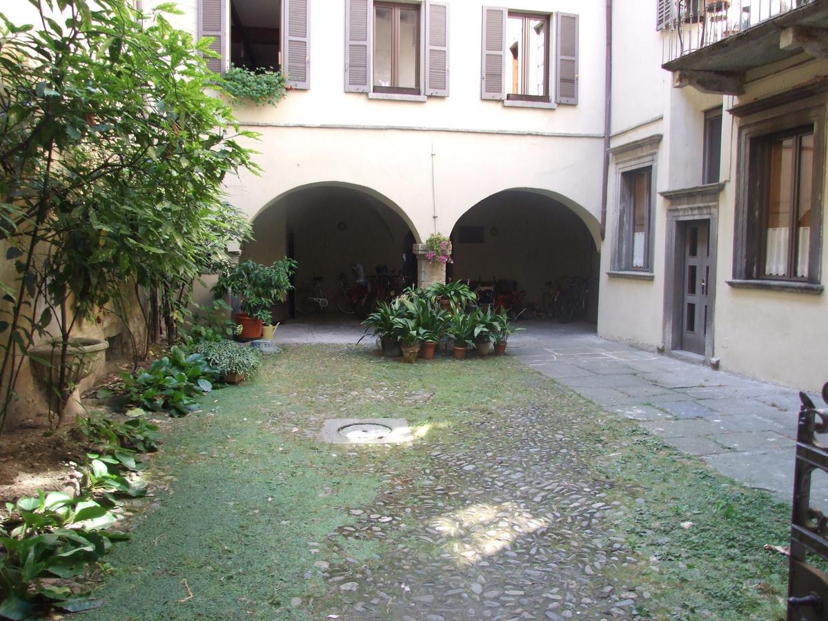 La Stufa Rossa Hotel Sondrio Exterior photo